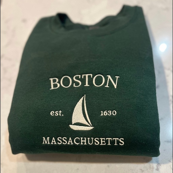 Embroidered Boston Massachusetts City Graphic Crewneck - Picture 5 of 6